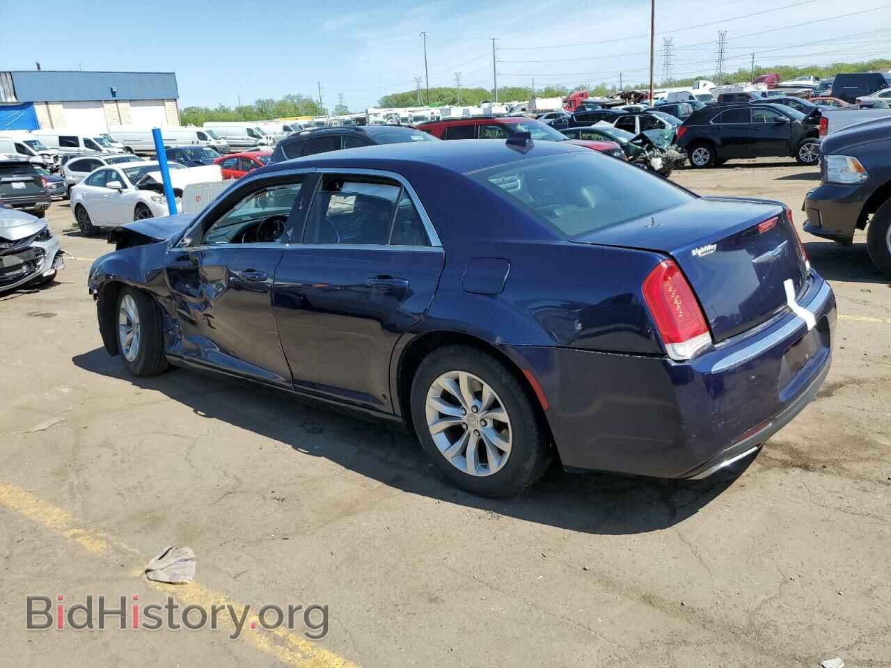 2015 CHRYSLER 300 - VIN: 2C3CCAAG2FH930089 - Фото 2