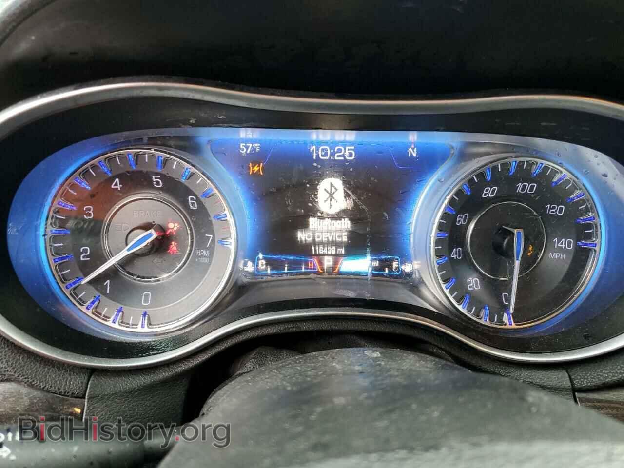 2015 CHRYSLER 300 - VIN: 2C3CCAAG2FH930089 - Фото 9