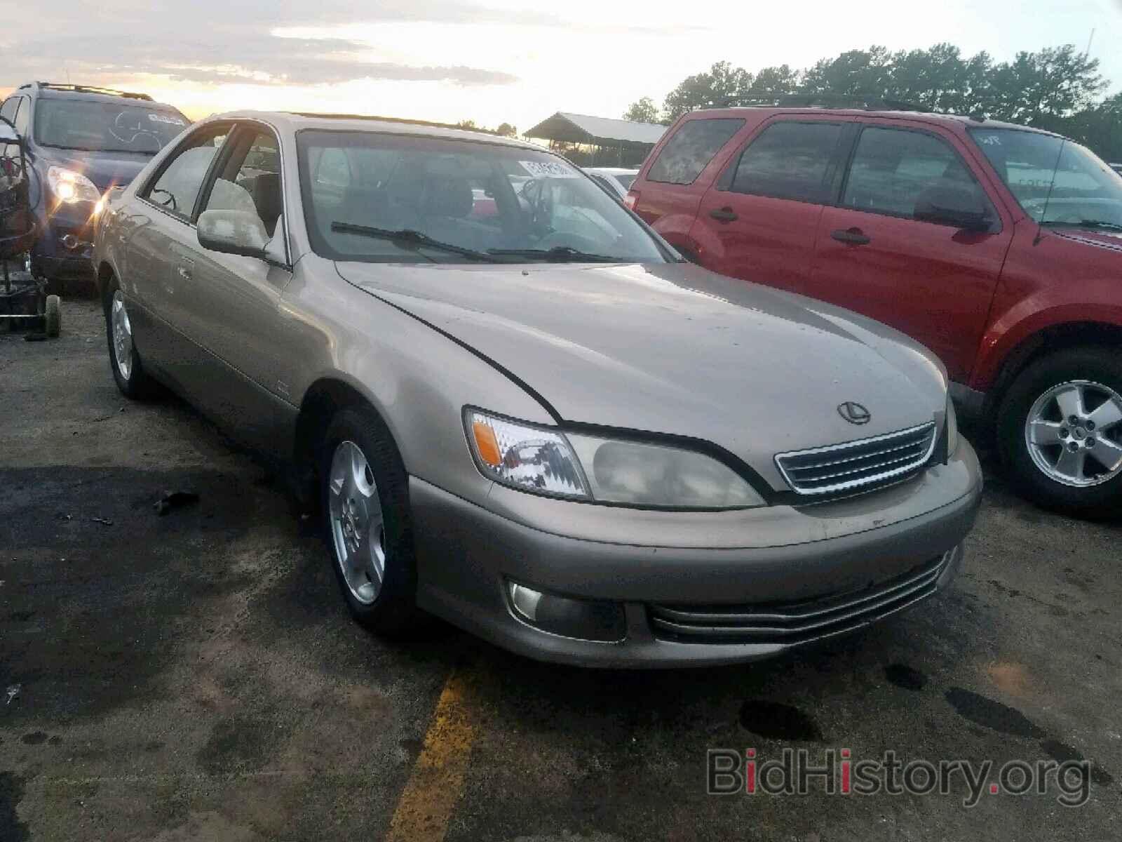 Photo JT8BF28G4Y0279578 - LEXUS ES300 2000