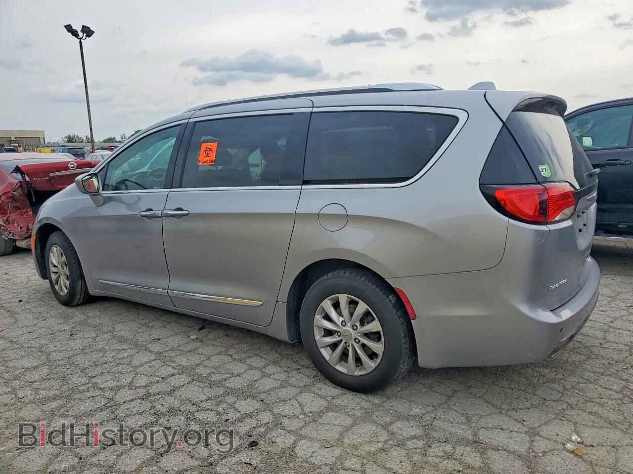 2019 CHRYSLER PACIFICA - VIN: 2C4RC1BG3KR624964 - Photo 2