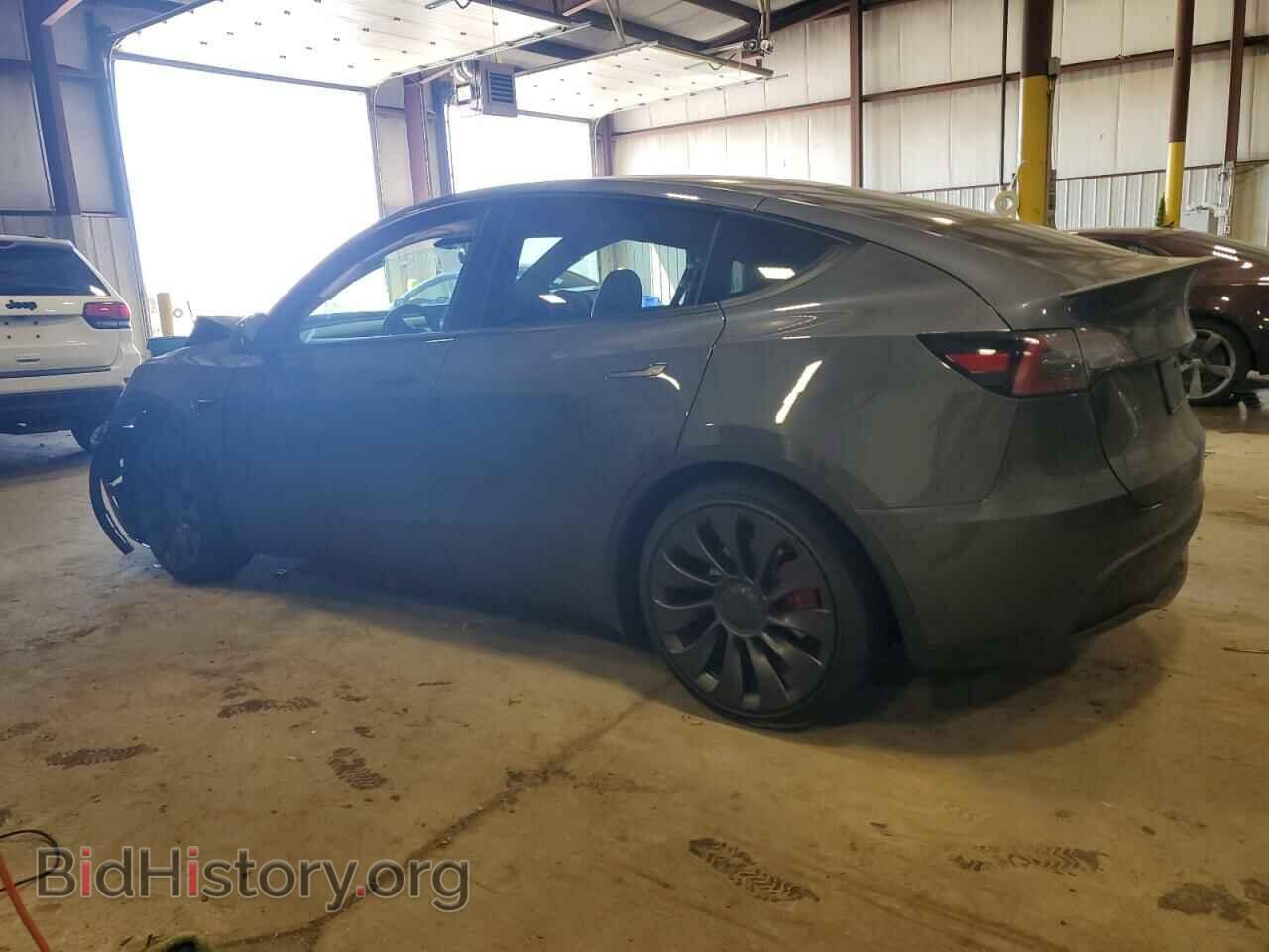 2023 TESLA MODEL Y - VIN: 7SAYGDEFXPF852082 - Фото 2