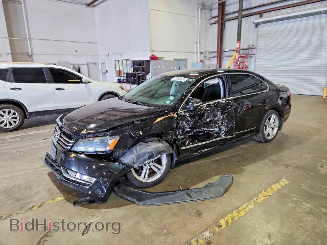 Фотография 1VWBS7A31FC018564 - VOLKSWAGEN PASSAT 2015