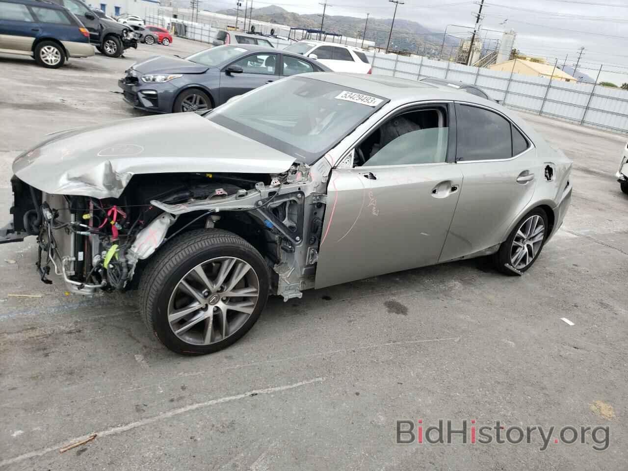 Photo JTHBA1D29J5077461 - LEXUS IS 2018