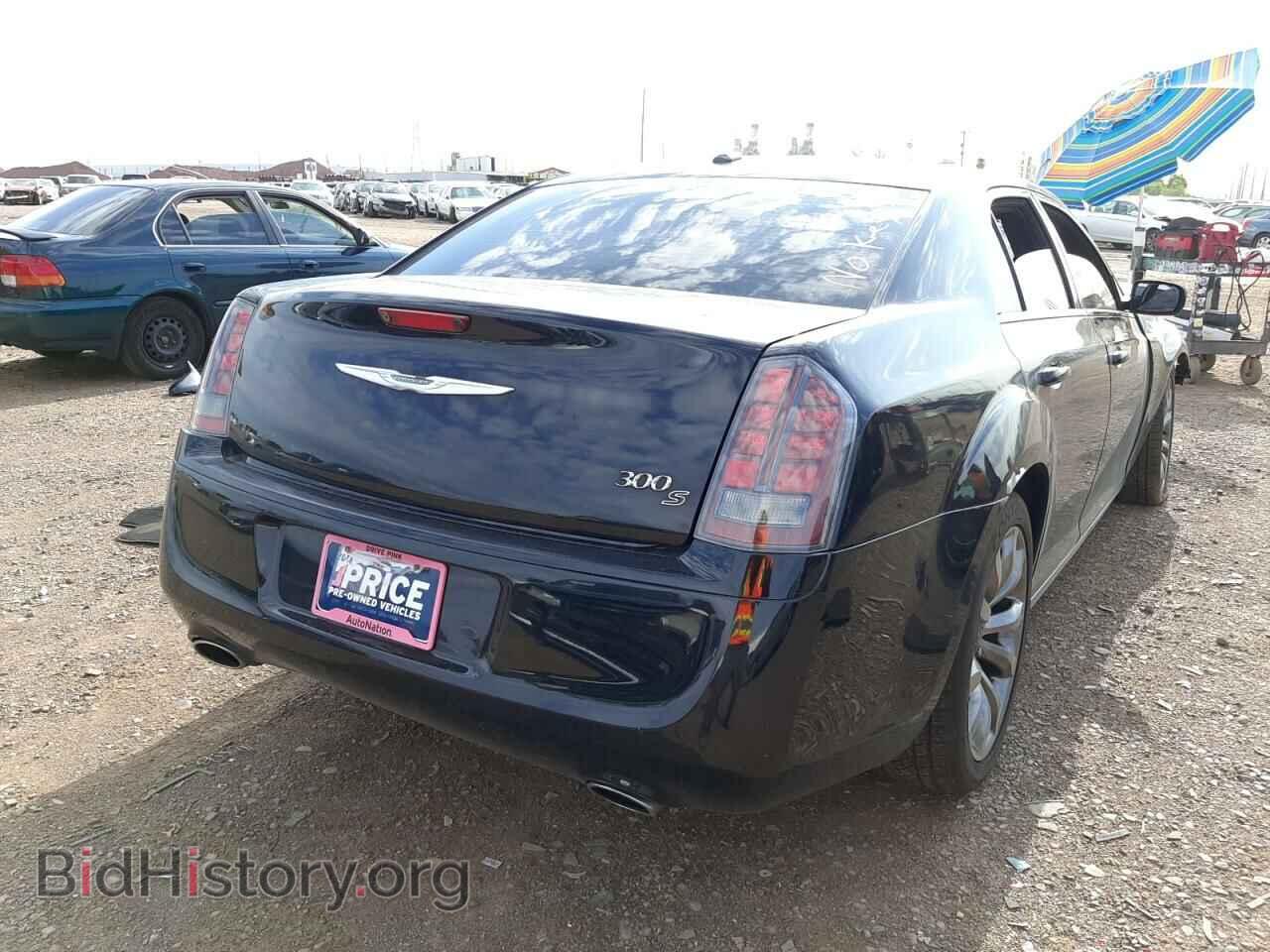 2014 CHRYSLER 300 - VIN: 2C3CCABG9EH352523 - Фото 4