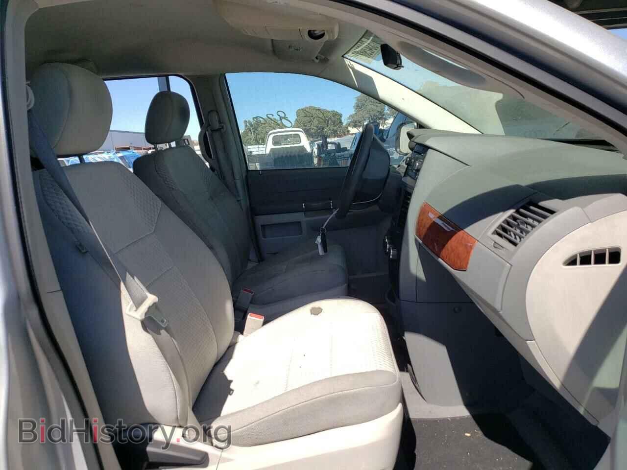 2008 CHRYSLER MINIVAN - VIN: 2A8HR44H48R113220 - Фото 5