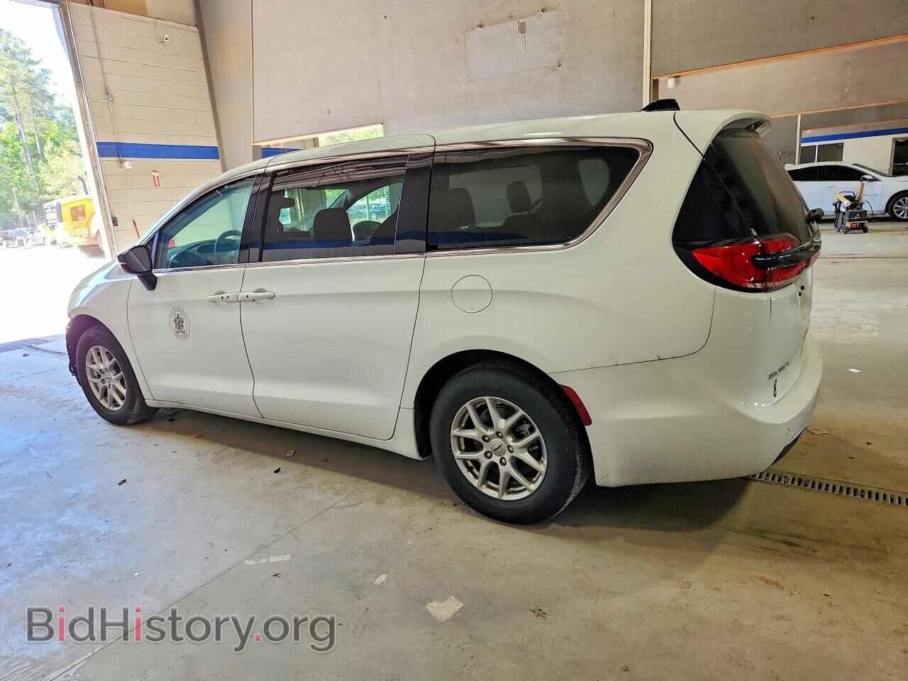2024 CHRYSLER PACIFICA - VIN: 2C4RC1BG8RR201078 - Photo 2