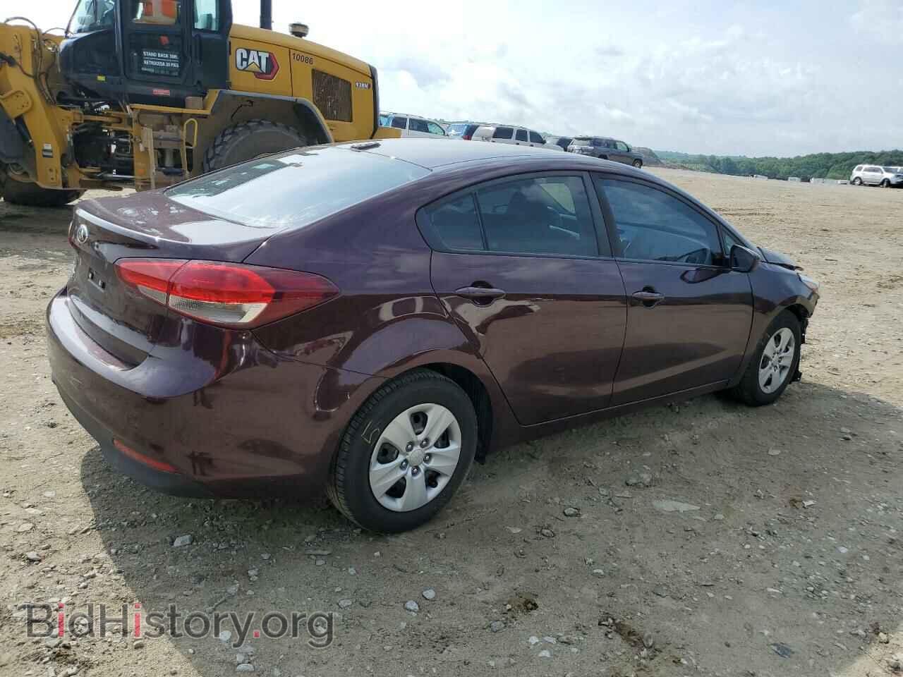 2017 KIA FORTE - VIN: 3KPFK4A7XHE118261 - Фото 3