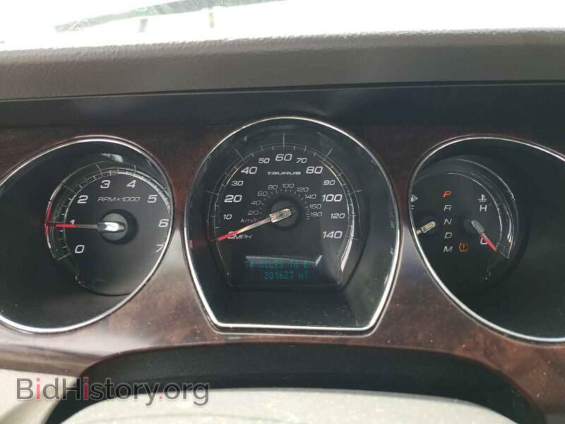 2011 Ford TAURUS (VIN 1FAHP2FW3BG158662) — photo 9 of 13