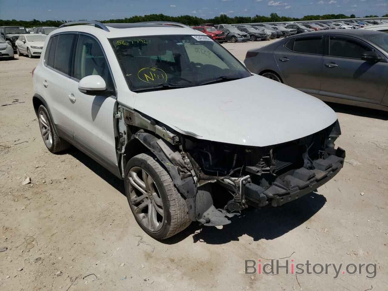 Photo WVGAV7AX7CW567796 - VOLKSWAGEN TIGUAN 2012