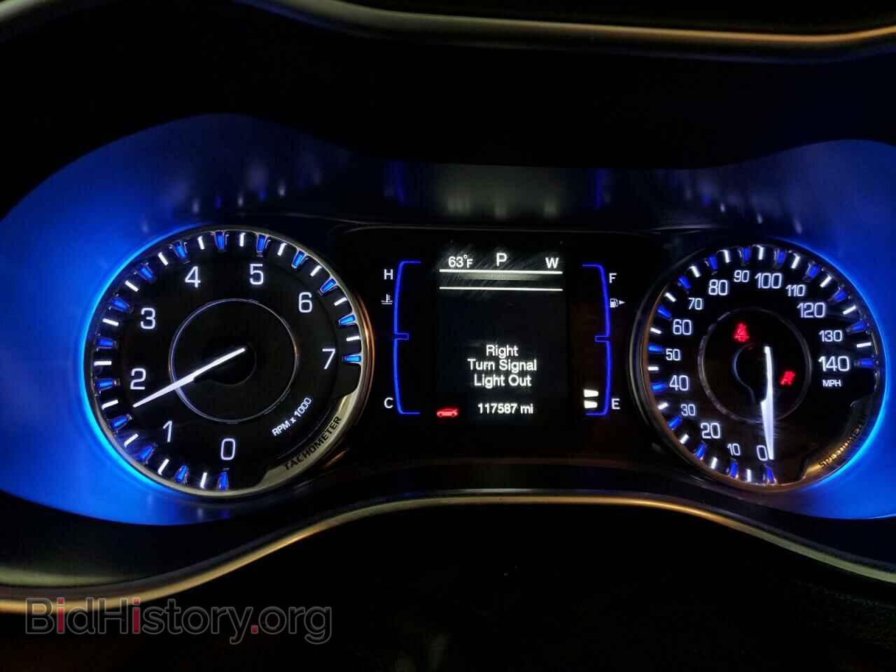 2017 CHRYSLER 200 - VIN: 1C3CCCFB5HN507851 - Фото 9