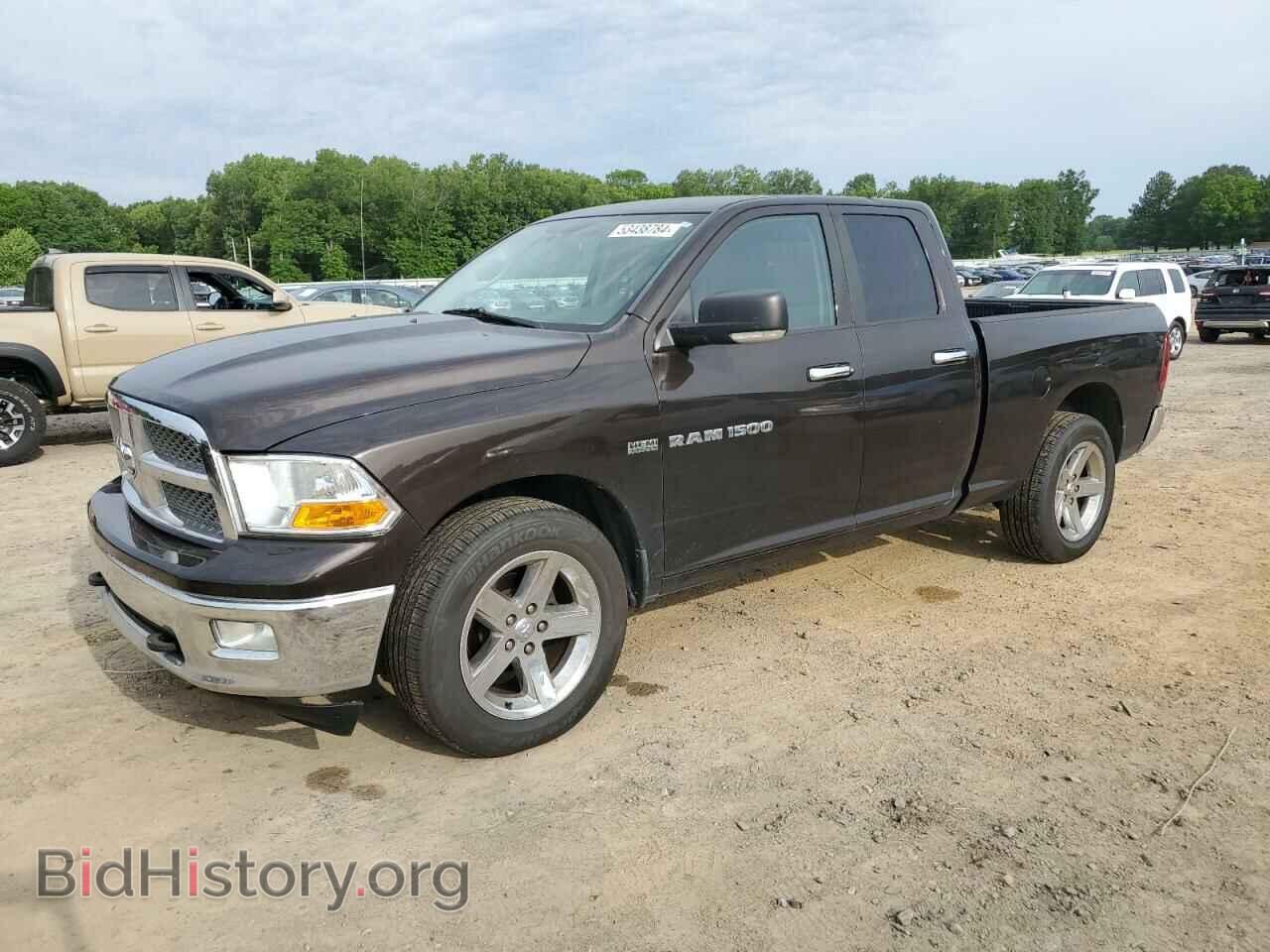 Photo 1D7RB1GT3BS628669 - DODGE All Models 2011