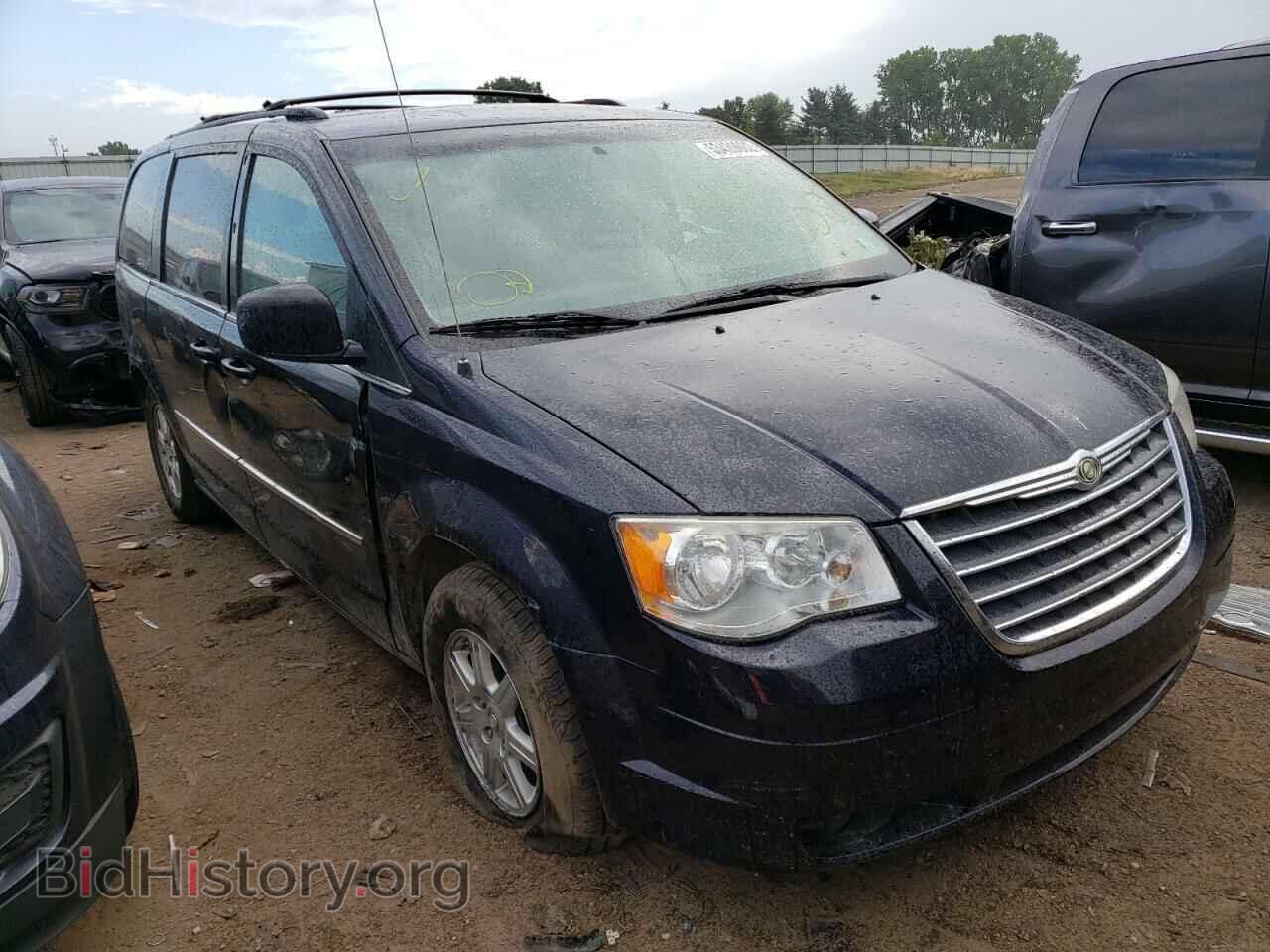 Photo 2A4RR5D18AR178401 - CHRYSLER MINIVAN 2010