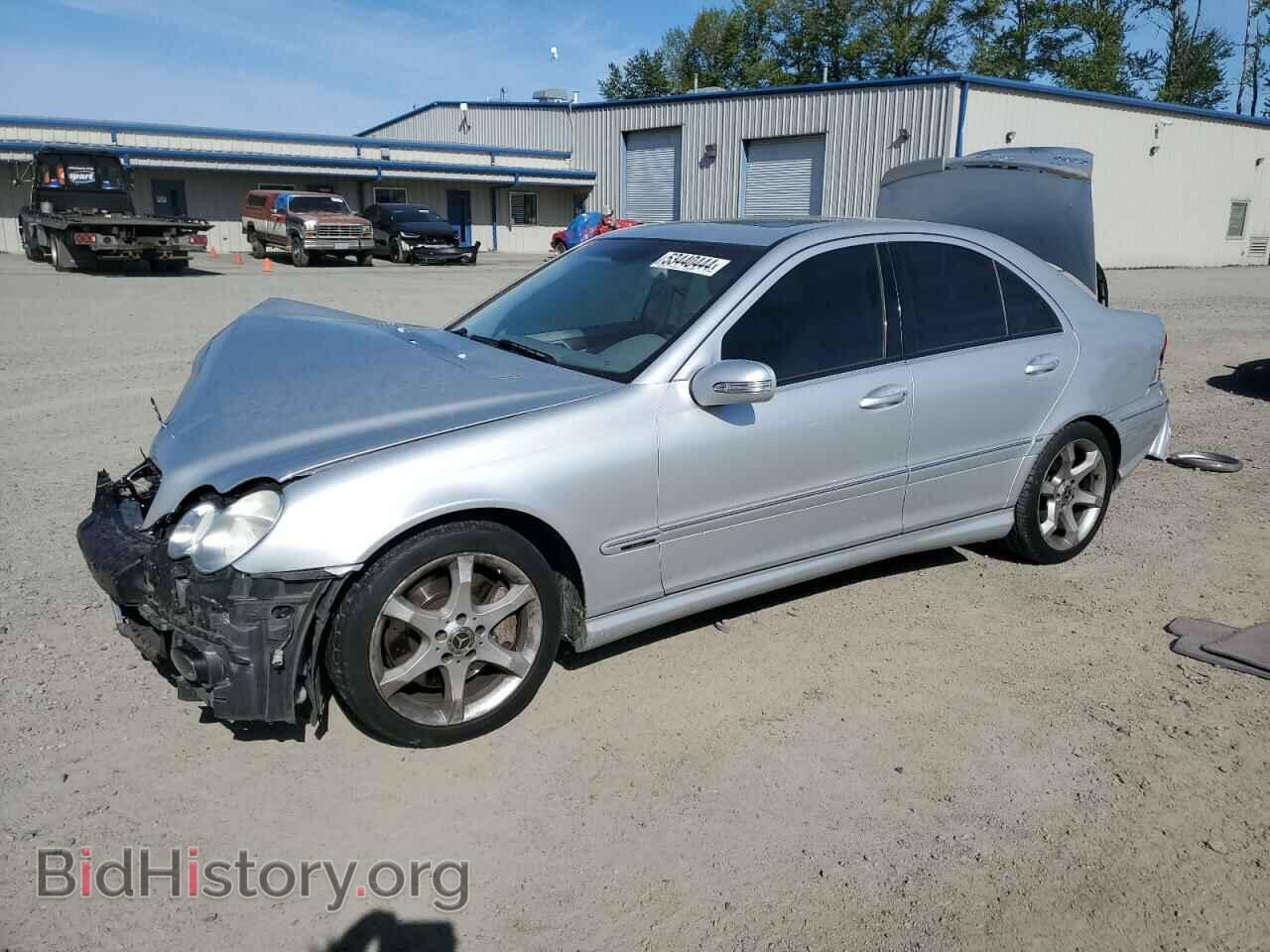 Photo WDBRF52H87E023379 - MERCEDES-BENZ C-CLASS 2007