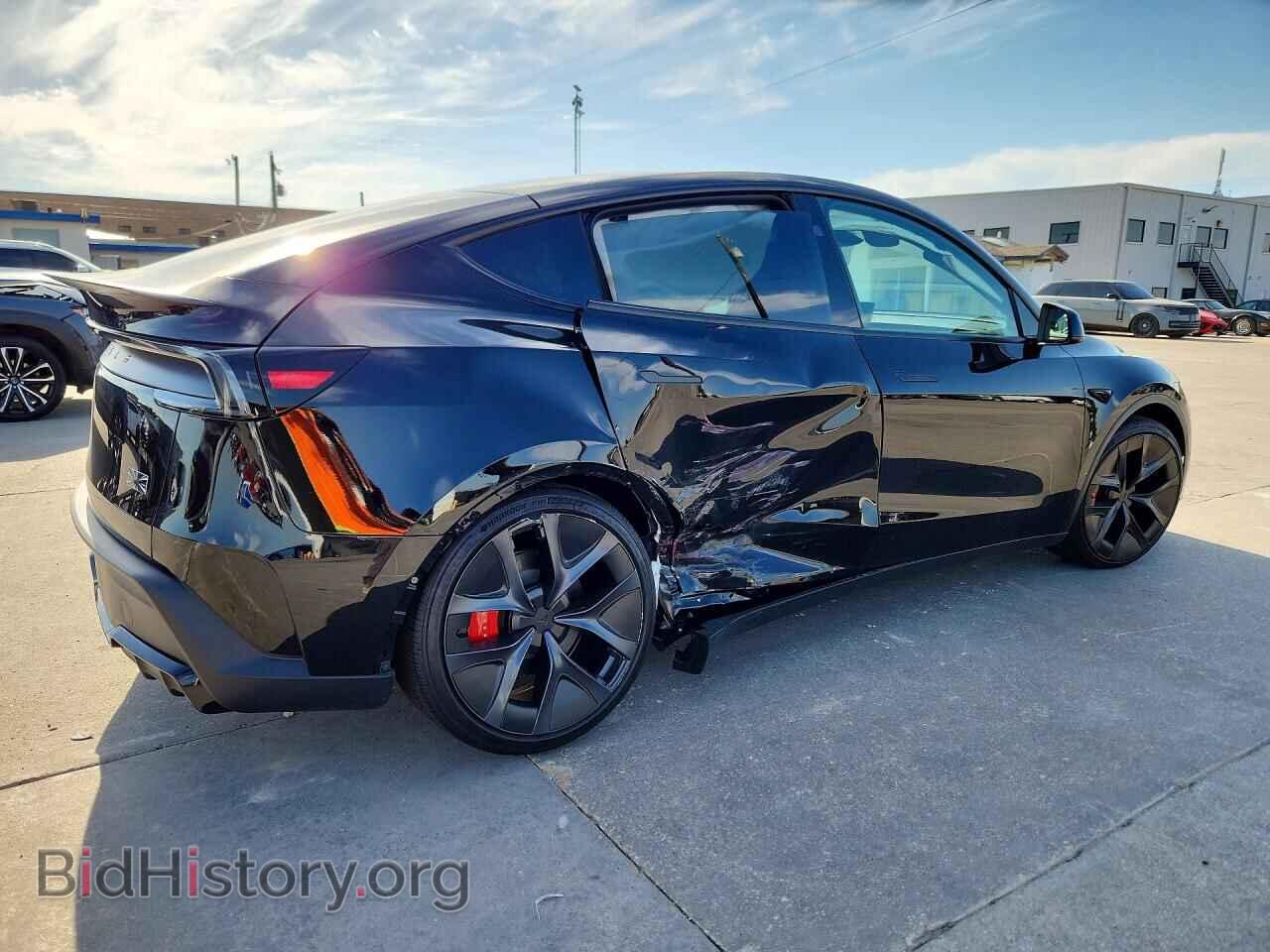 2026 TESLA MODEL Y - VIN: 7SAYGDETXTA670301 - Photo 3