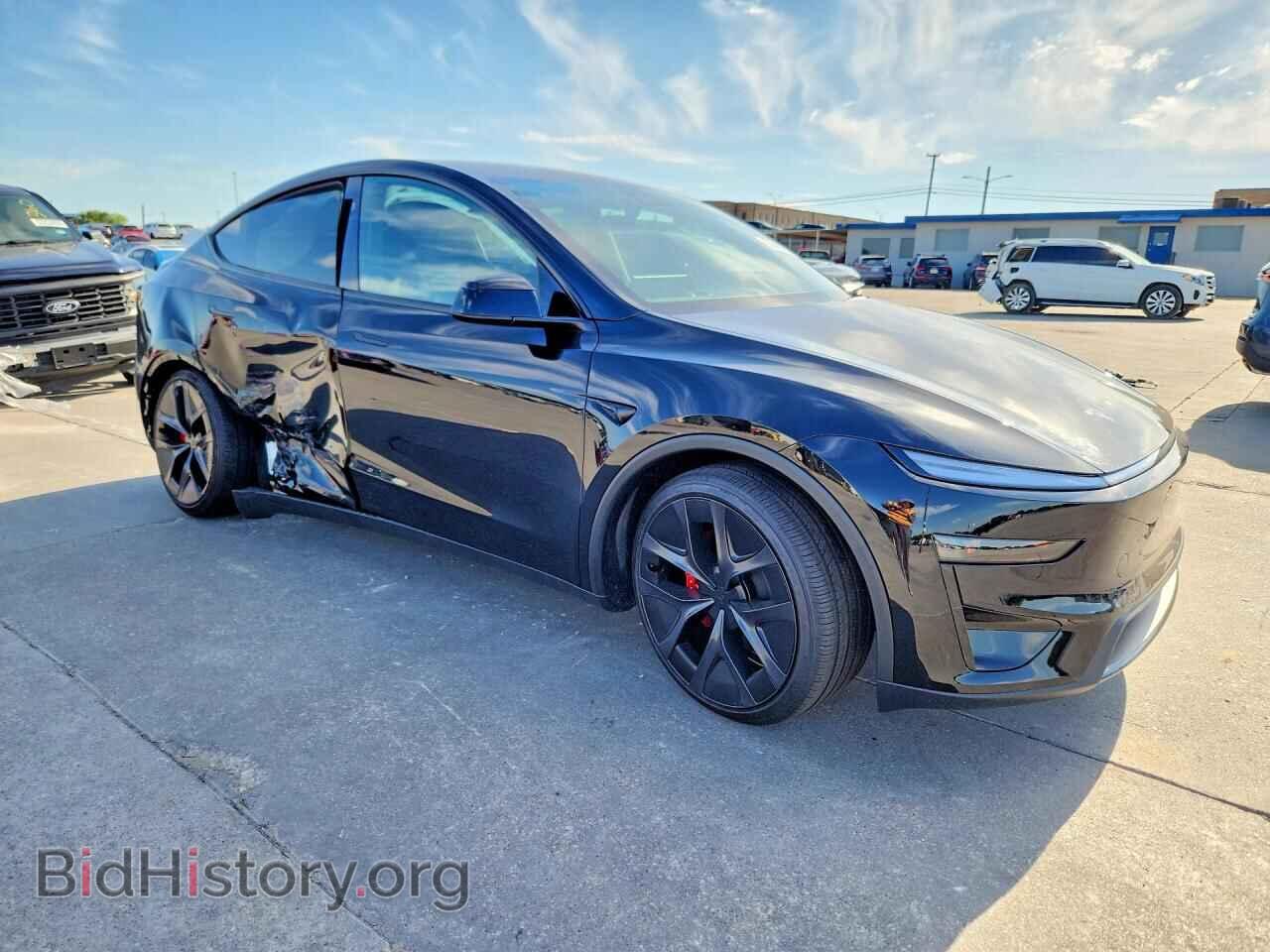 2026 TESLA MODEL Y - VIN: 7SAYGDETXTA670301 - Photo 4