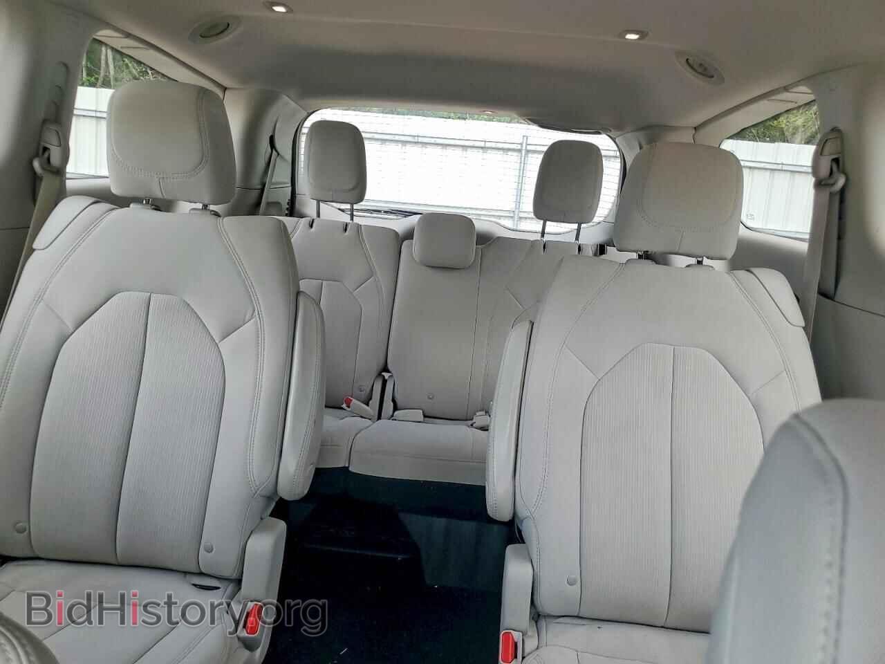 2017 CHRYSLER PACIFICA - VIN: 2C4RC1DGXHR522907 - Фото 10