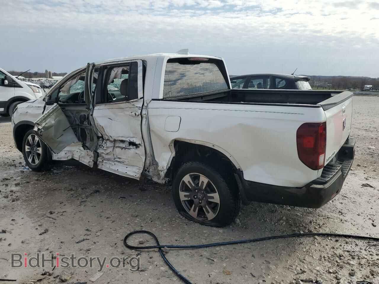 2018 HONDA RIDGELINE - VIN: 5FPYK3F69JB014290 - Фото 2