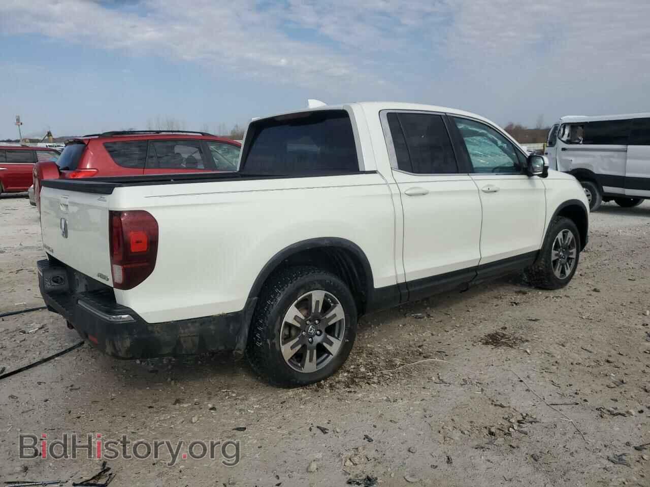 2018 HONDA RIDGELINE - VIN: 5FPYK3F69JB014290 - Фото 3