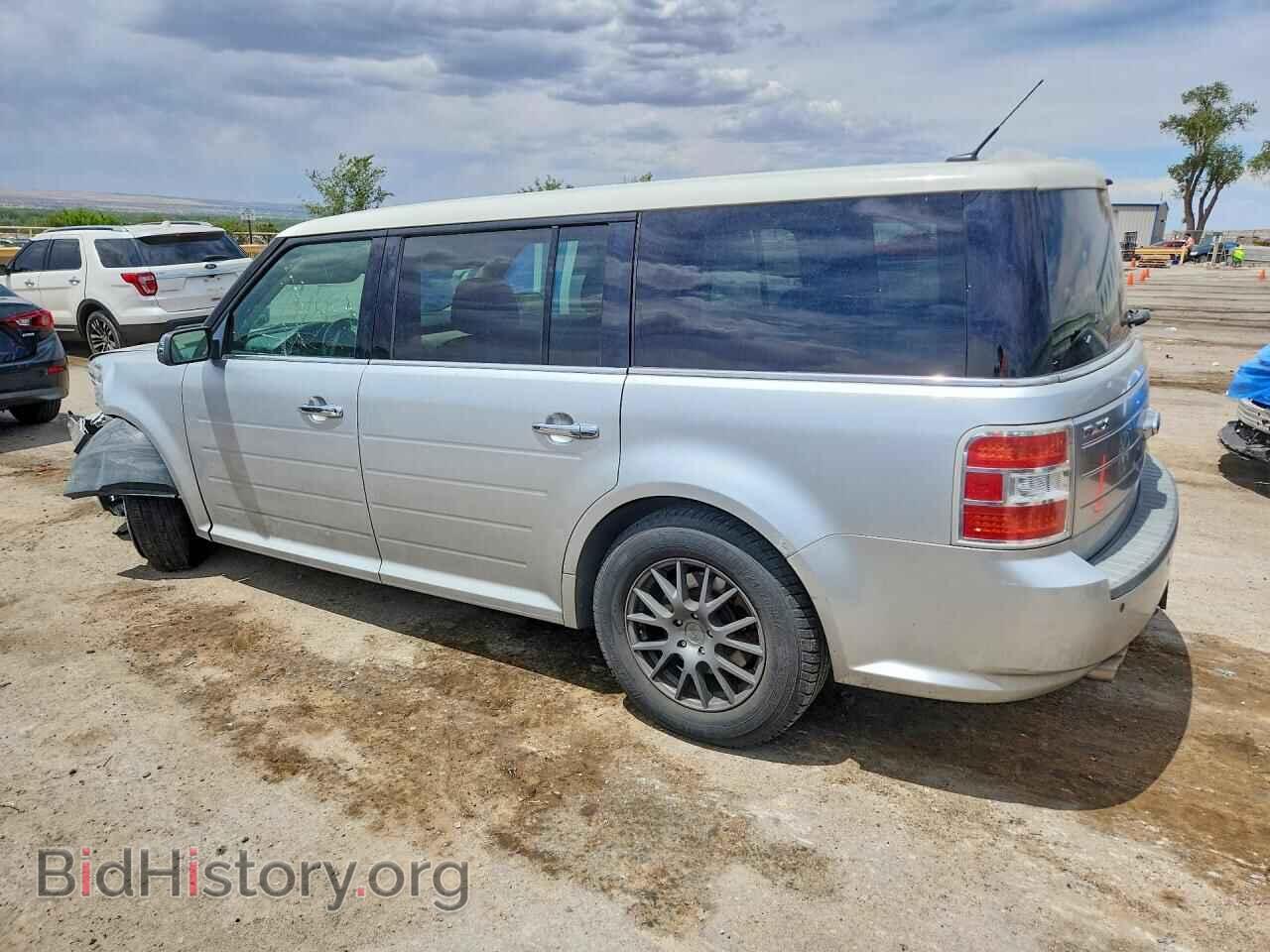 2011 FORD FLEX - VIN: 2FMGK5DC3BBD07704 - Photo 2