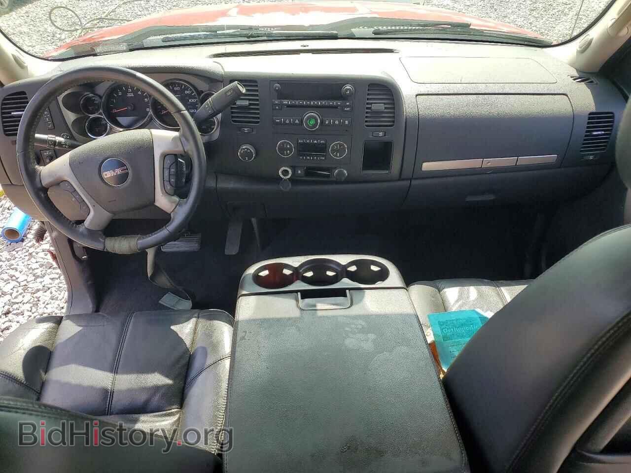 2011 GMC SIERRA - VIN: 1GTR2VE3XBZ142811 - Фото 8
