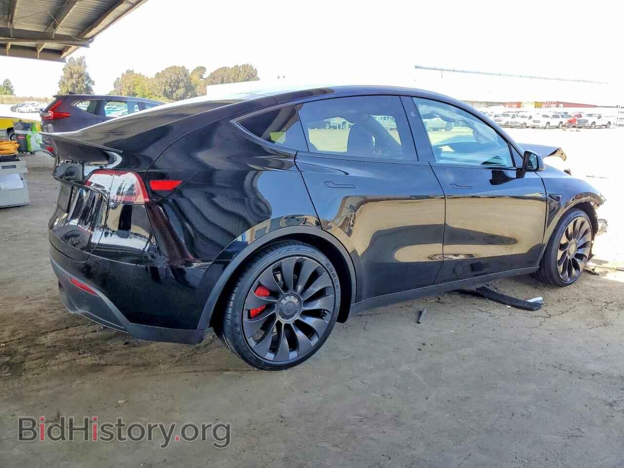 2024 TESLA MODEL Y - VIN: 7SAYGDEF3RF071990 - Фото 3