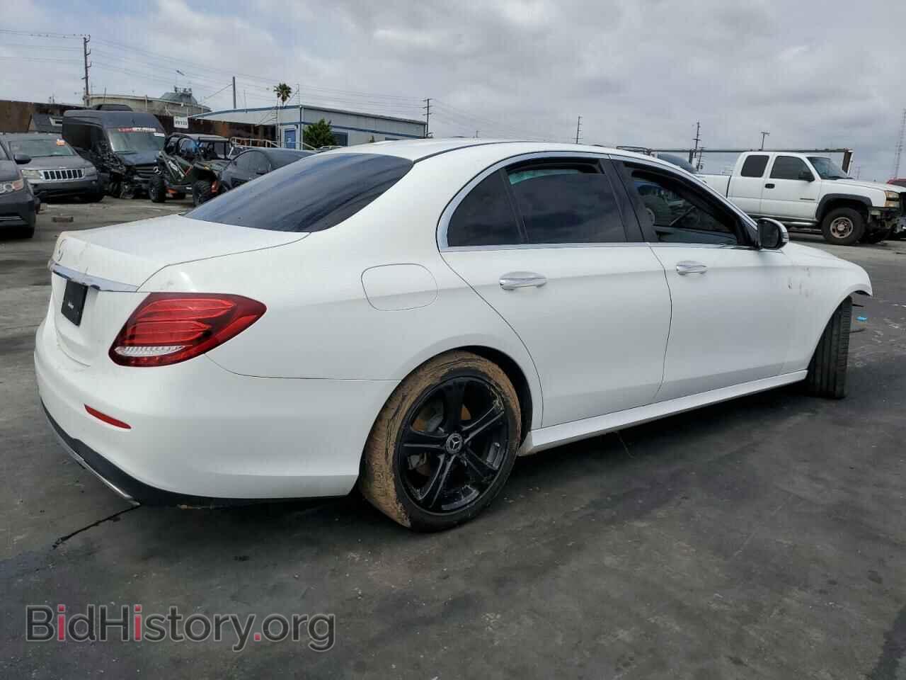 2020 MERCEDES-BENZ E-CLASS - VIN: WDDZF8DB7LA710758 - Фото 3