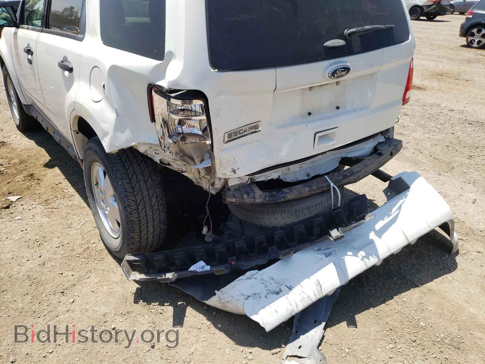 2011 FORD ESCAPE - VIN: 1FMCU0D73BKB79002 - Фото 9