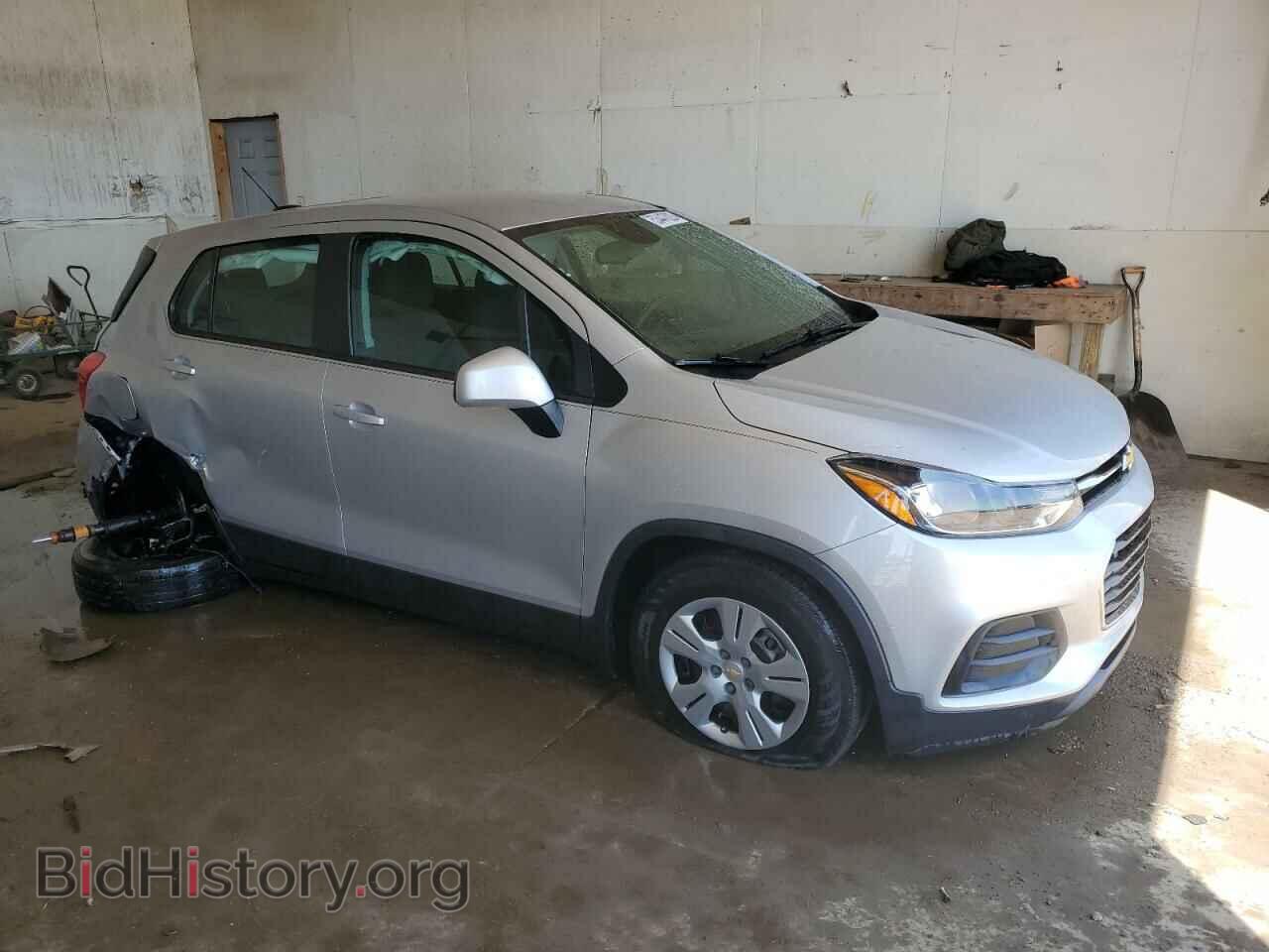2017 CHEVROLET TRAX - VIN: 3GNCJKSB8HL290322 - Фото 4