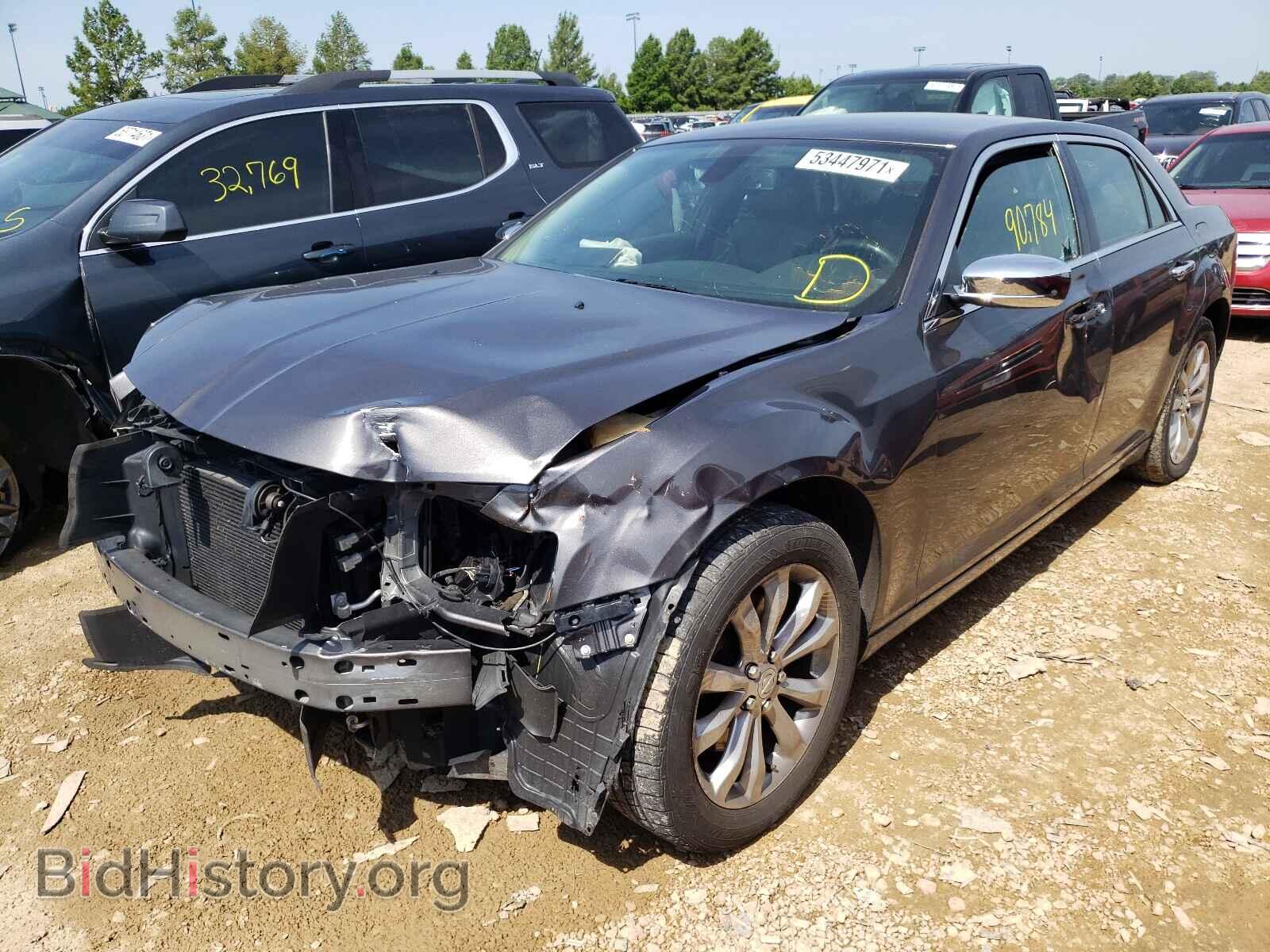 2018 CHRYSLER 300 - VIN: 2C3CCAKGXJH250559 - Фото 2