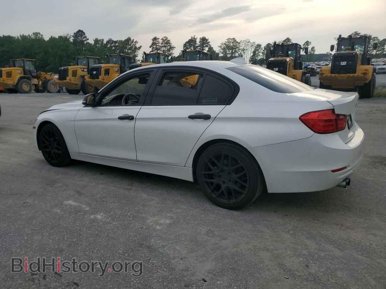 2013 BMW 3 SERIES - VIN: WBA3A5C54DF353176 - Фото 2