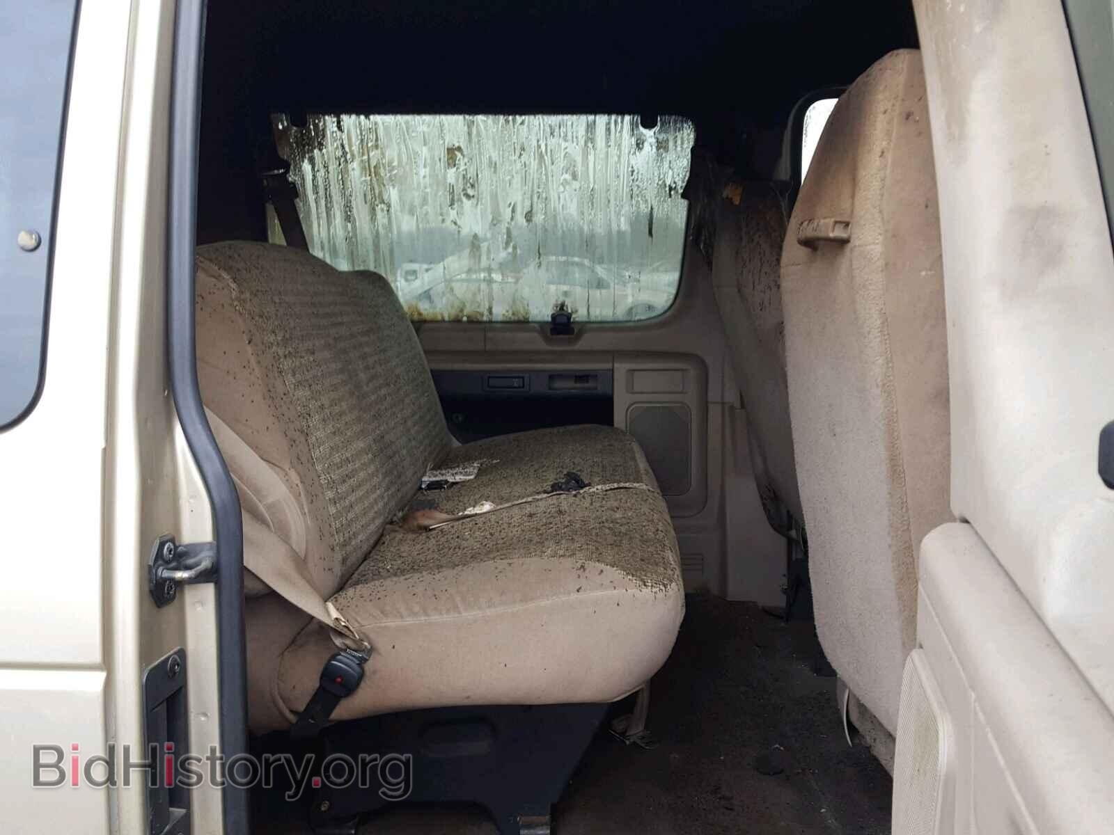 2000 FORD ECONOLINE - VIN: 1FBSS31L4YHA95774 - Photo 6