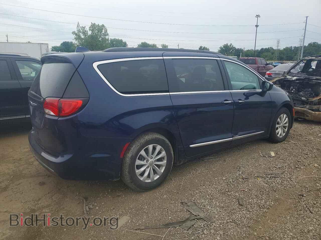 2017 CHRYSLER PACIFICA V - VIN: 2C4RC1BG5HR587389 - Photo 3