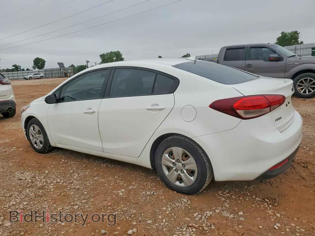 2017 KIA FORTE - VIN: 3KPFK4A77HE077331 - Фото 2