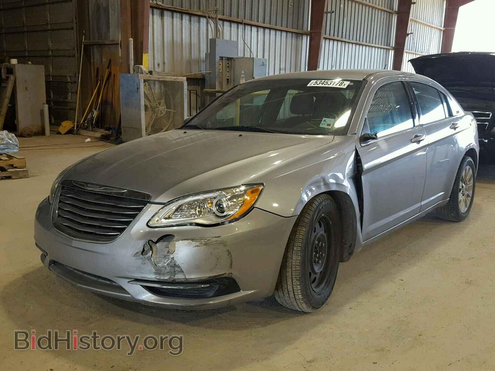 2013 CHRYSLER 200 - VIN: 1C3CCBAB9DN640740 - Фото 2