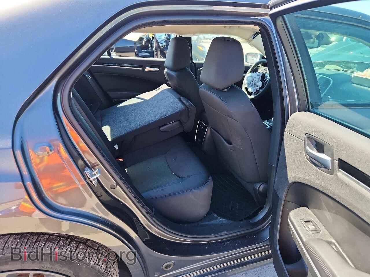 2023 CHRYSLER 300 - VIN: 2C3CCAAG0PH678778 - Photo 10