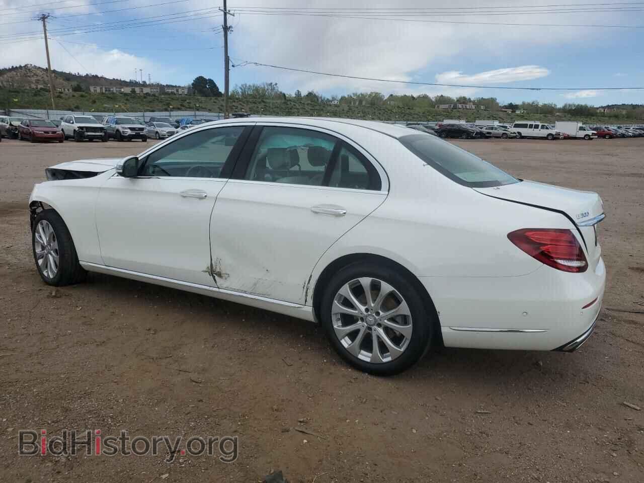 2017 MERCEDES-BENZ E-CLASS - VIN: WDDZF4KB1HA112765 - Фото 2