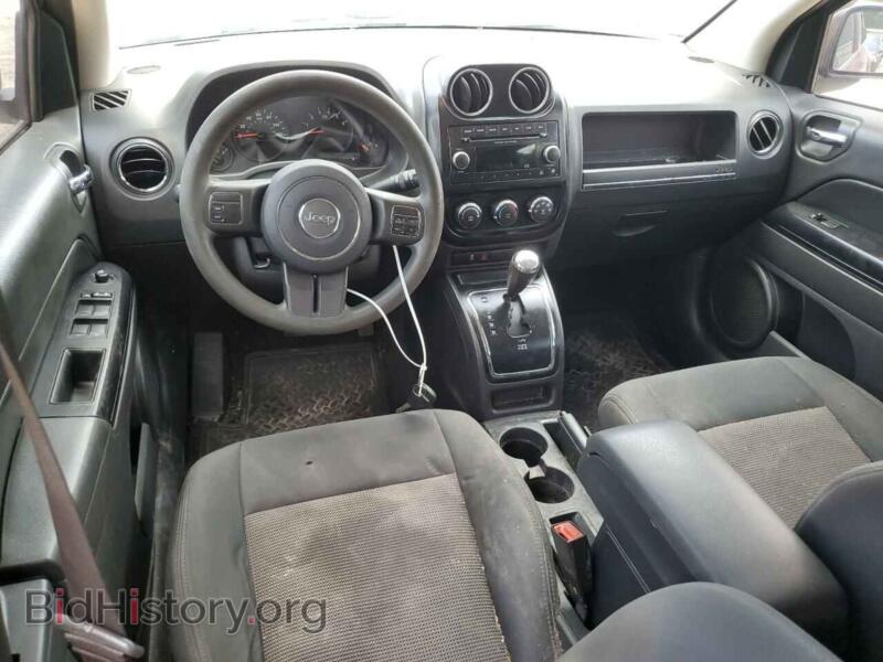 2012 Jeep COMPASS (VIN 1C4NJCBA6CD573783) — photo 8 of 13