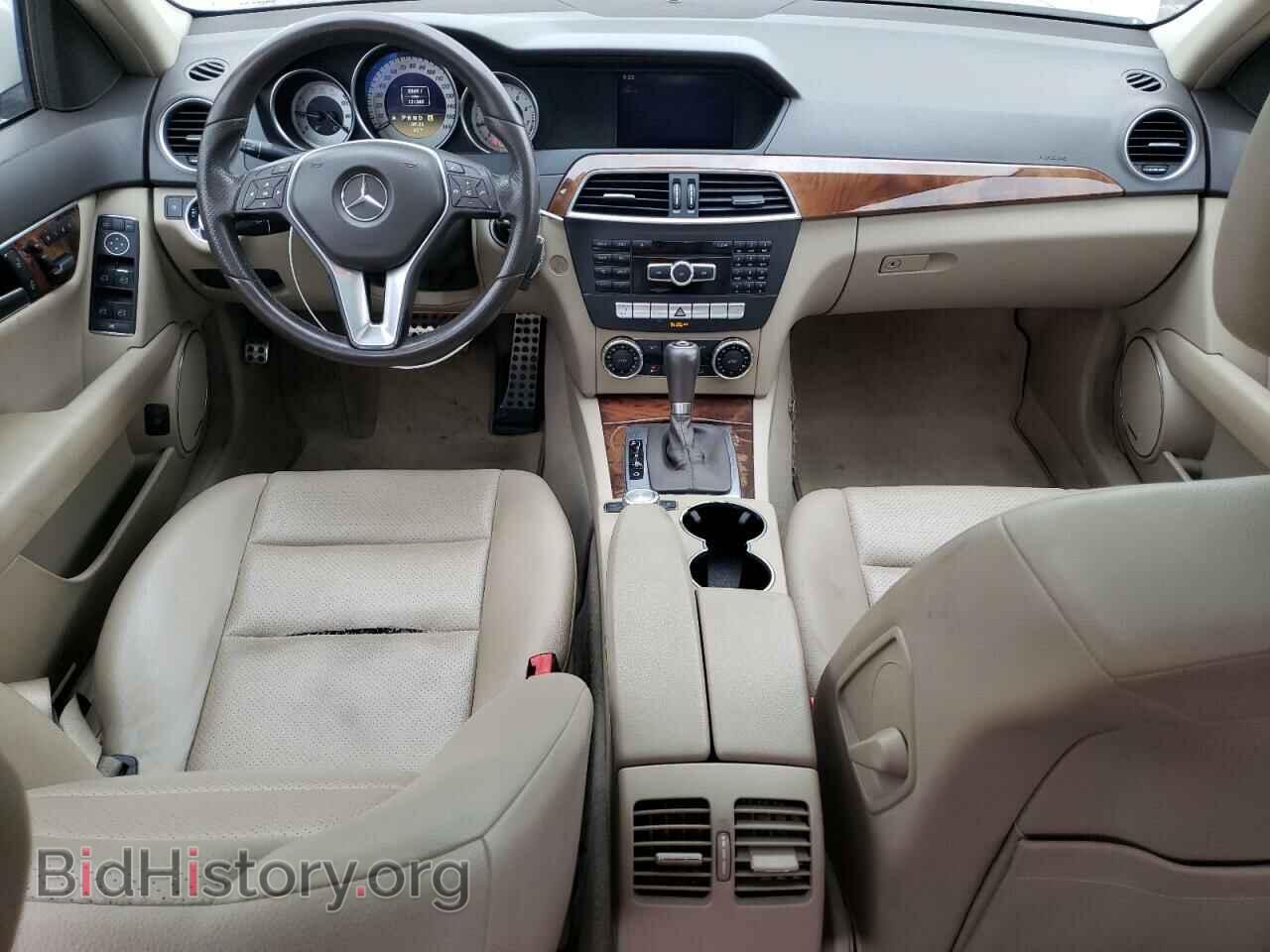 2012 MERCEDES-BENZ C-CLASS - VIN: WDDGF4HB3CR199187 - Фото 8