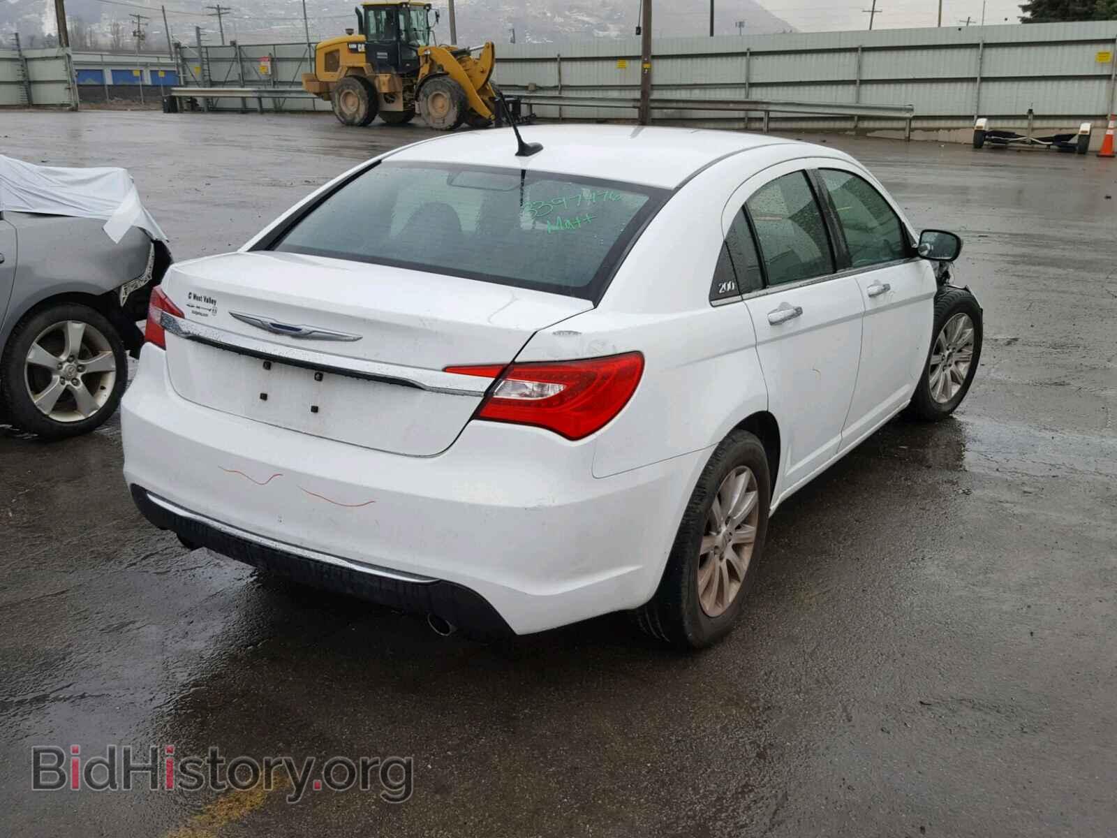 2013 CHRYSLER 200 - VIN: 1C3CCBCG3DN524104 - Фото 4