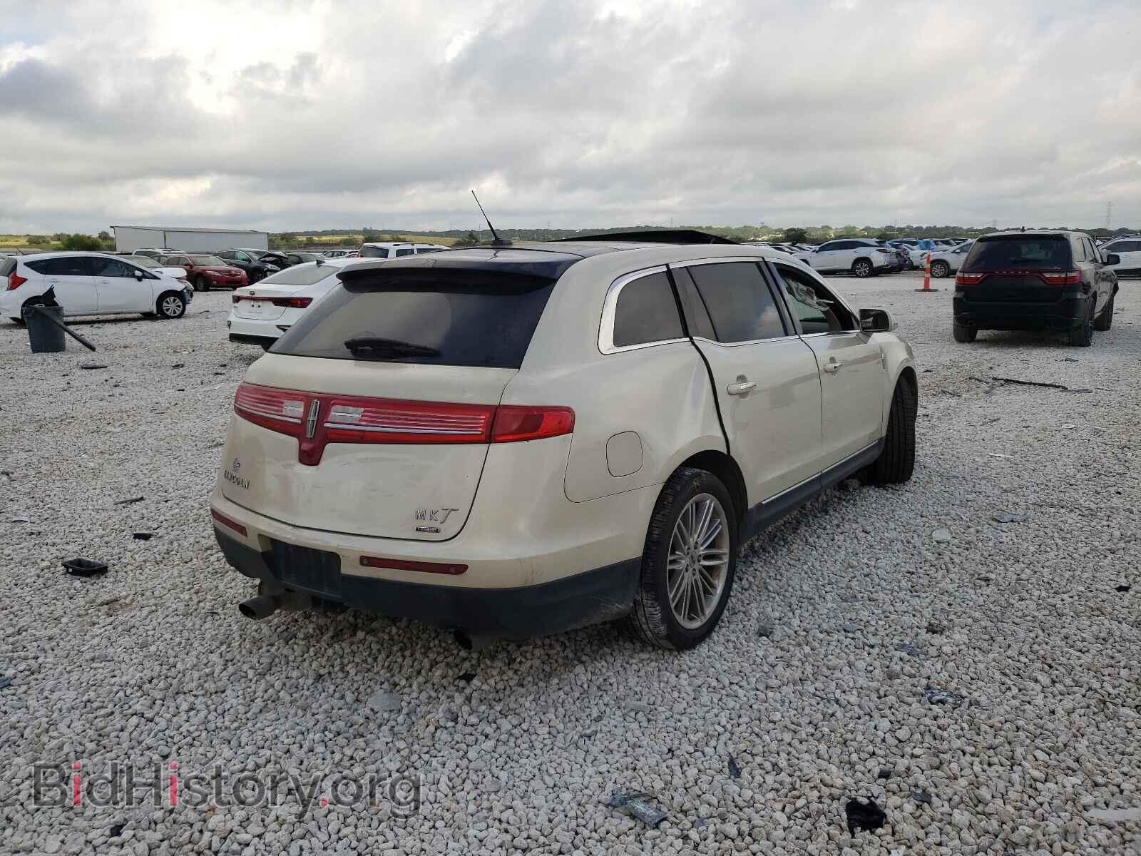 2015 LINCOLN MKT - VIN: 2LMHJ5AT2FBL04038 - Фото 4