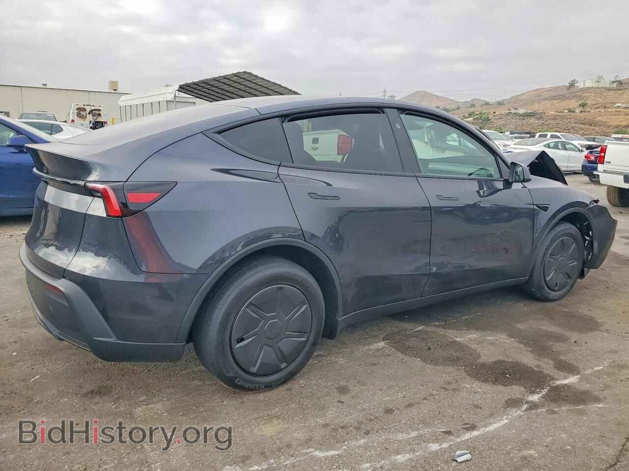 2026 TESLA MODEL Y - VIN: 7SAYGDED8TA601082 - Photo 3