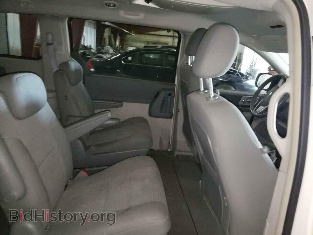 2008 CHRYSLER MINIVAN - VIN: 2A8HR54P38R786576 - Фото 6