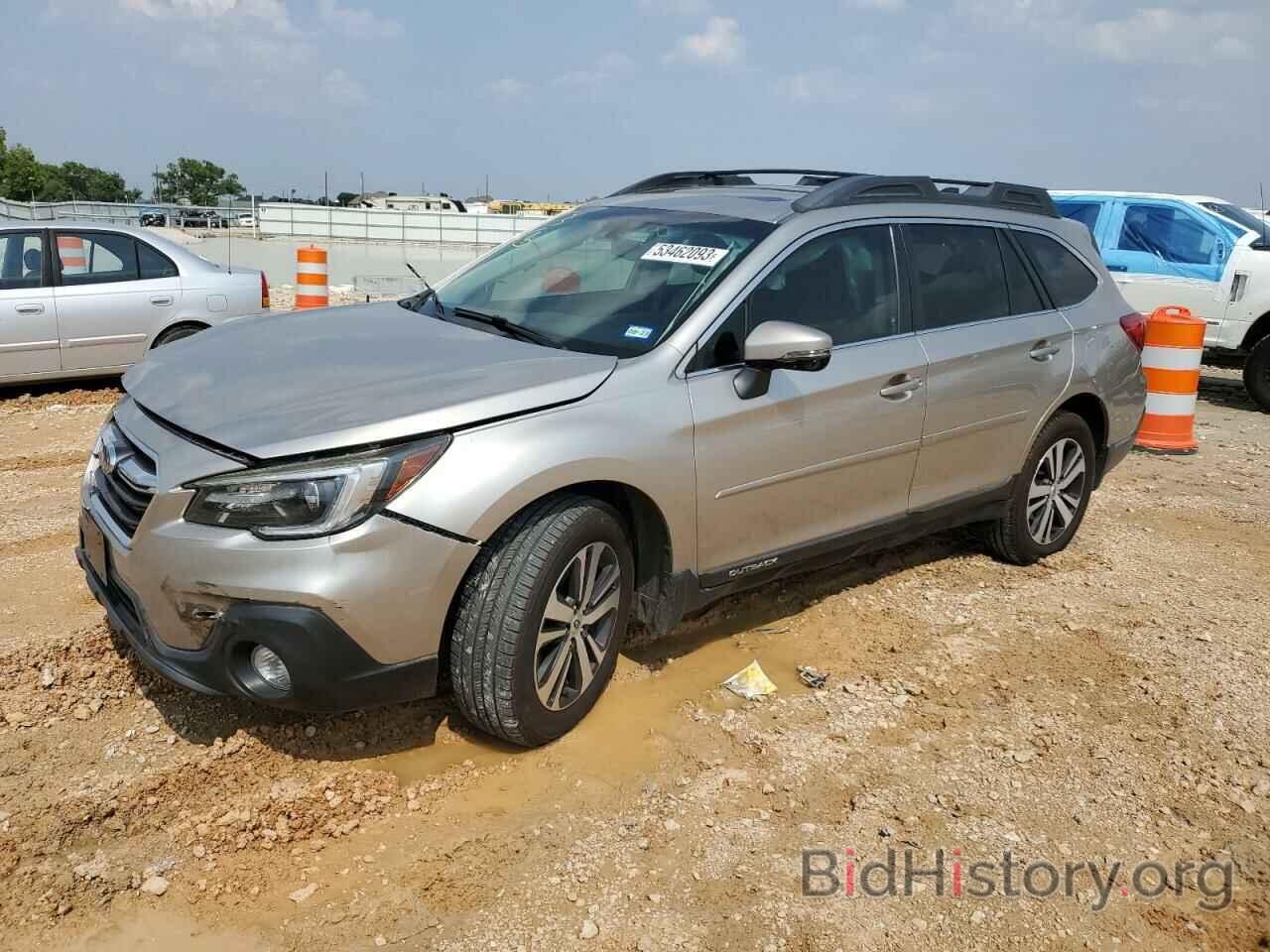 Photo 4S4BSANC6J3272429 - SUBARU OUTBACK 2018