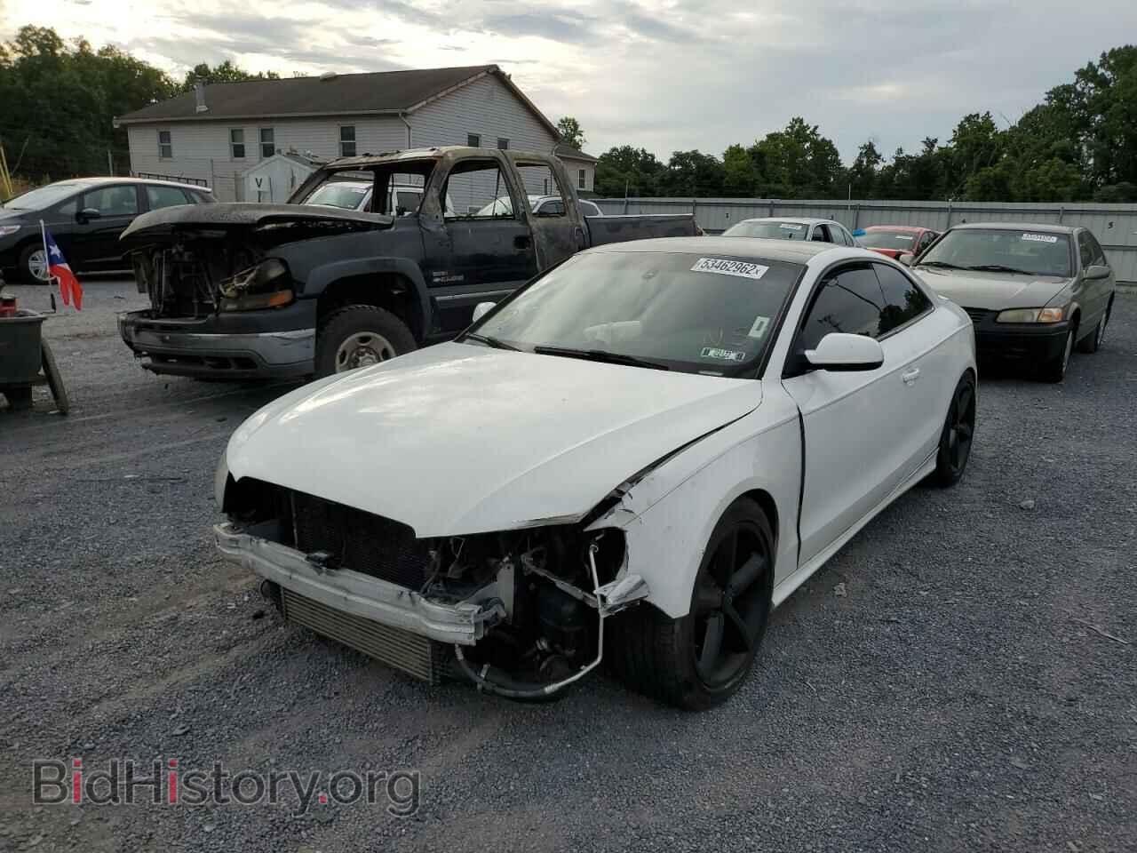 2010 AUDI A5 - VIN: WAURFAFR2AA022656 - Фото 2