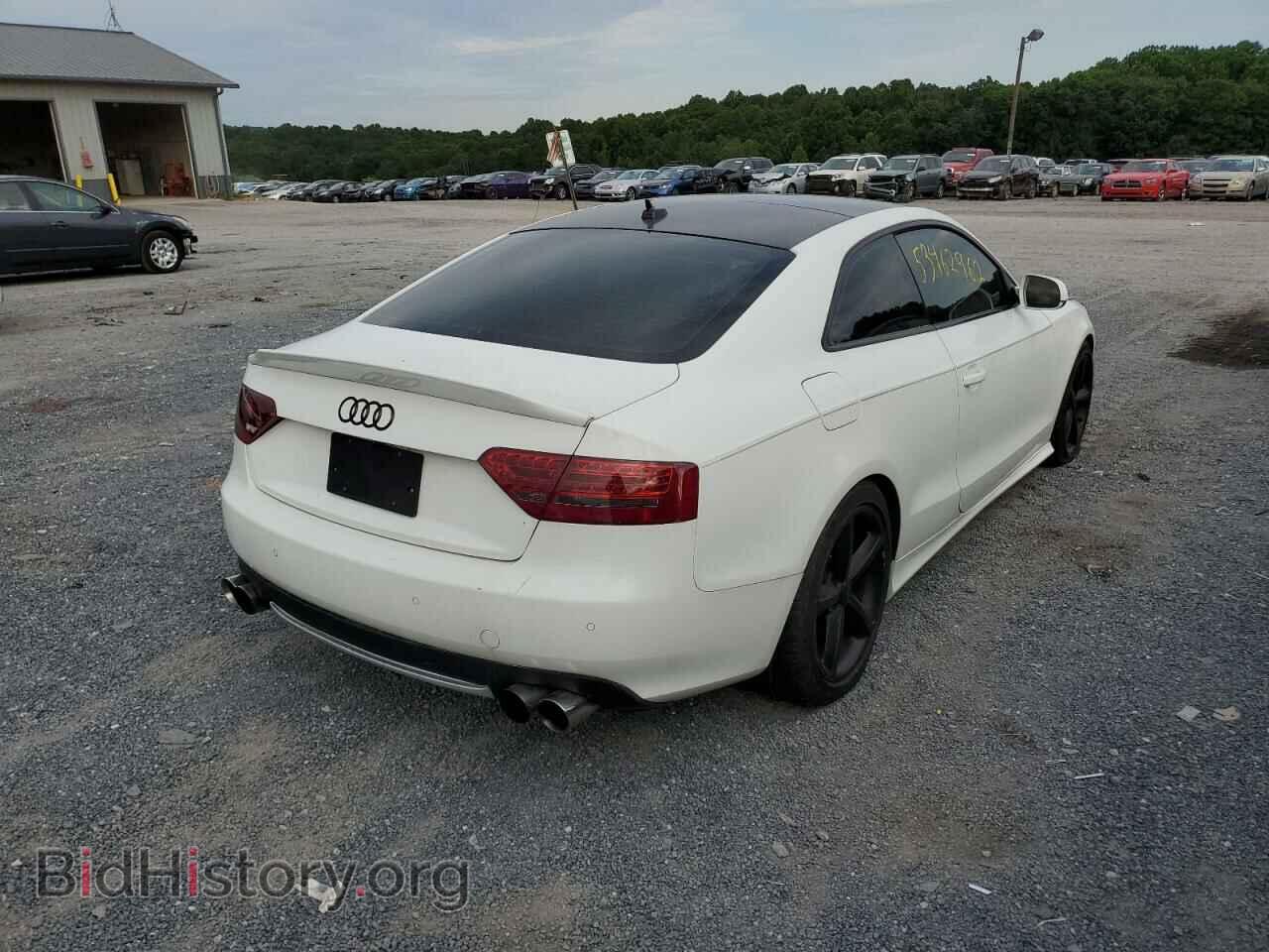 2010 AUDI A5 - VIN: WAURFAFR2AA022656 - Фото 4