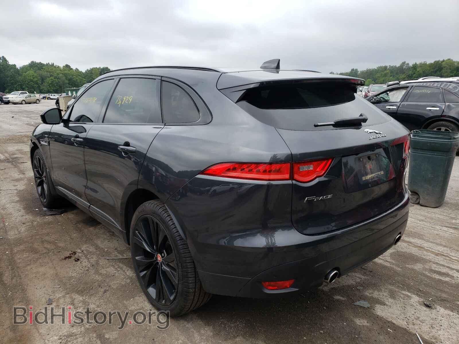 2017 JAGUAR F-PACE - VIN: SADCL2BVXHA060564 - Фото 3