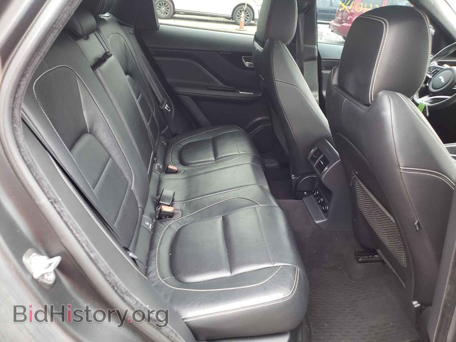 2017 JAGUAR F-PACE - VIN: SADCL2BVXHA060564 - Фото 6
