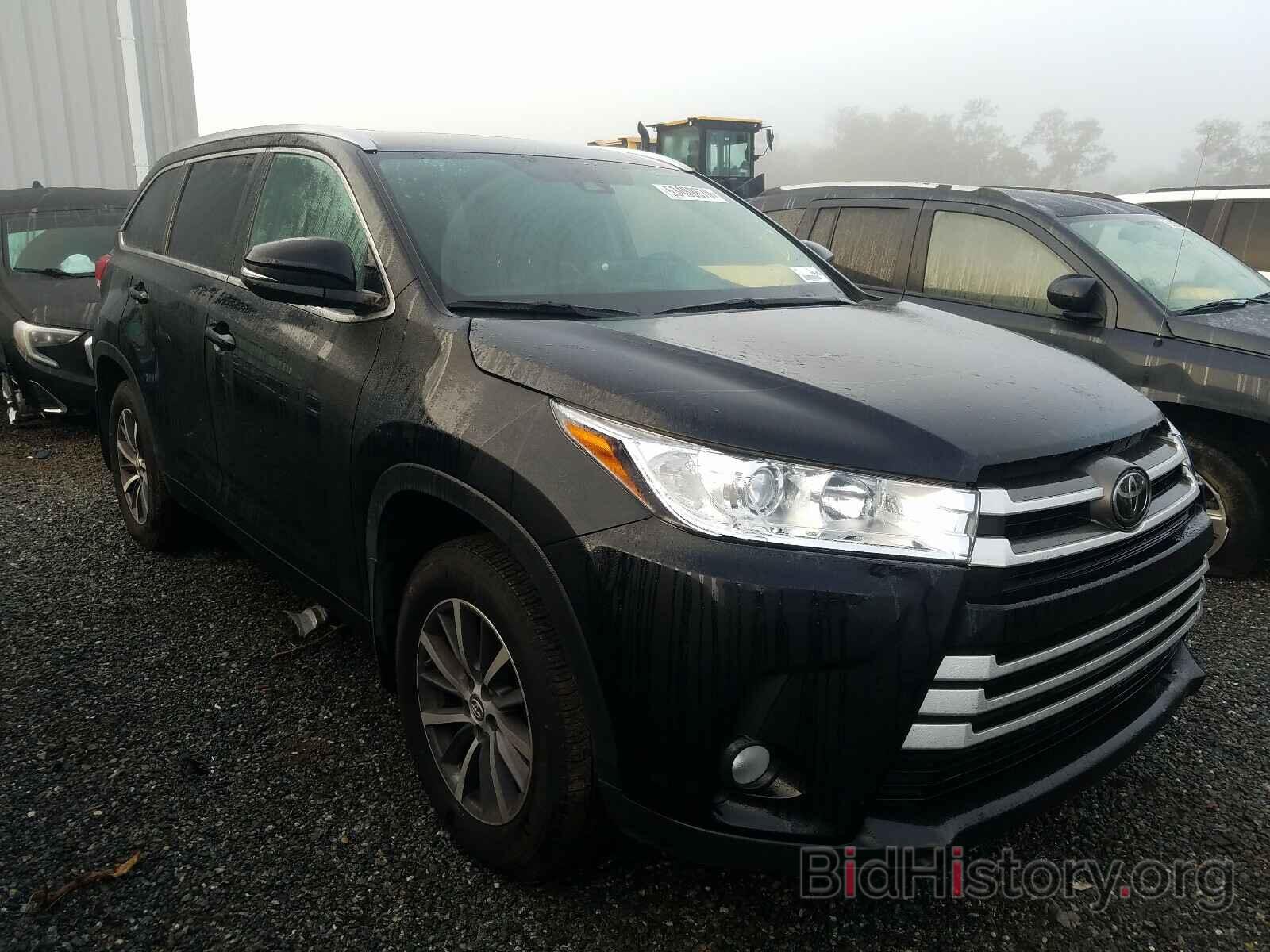 Фотография 5TDJZRFH3JS824262 - TOYOTA HIGHLANDER 2018