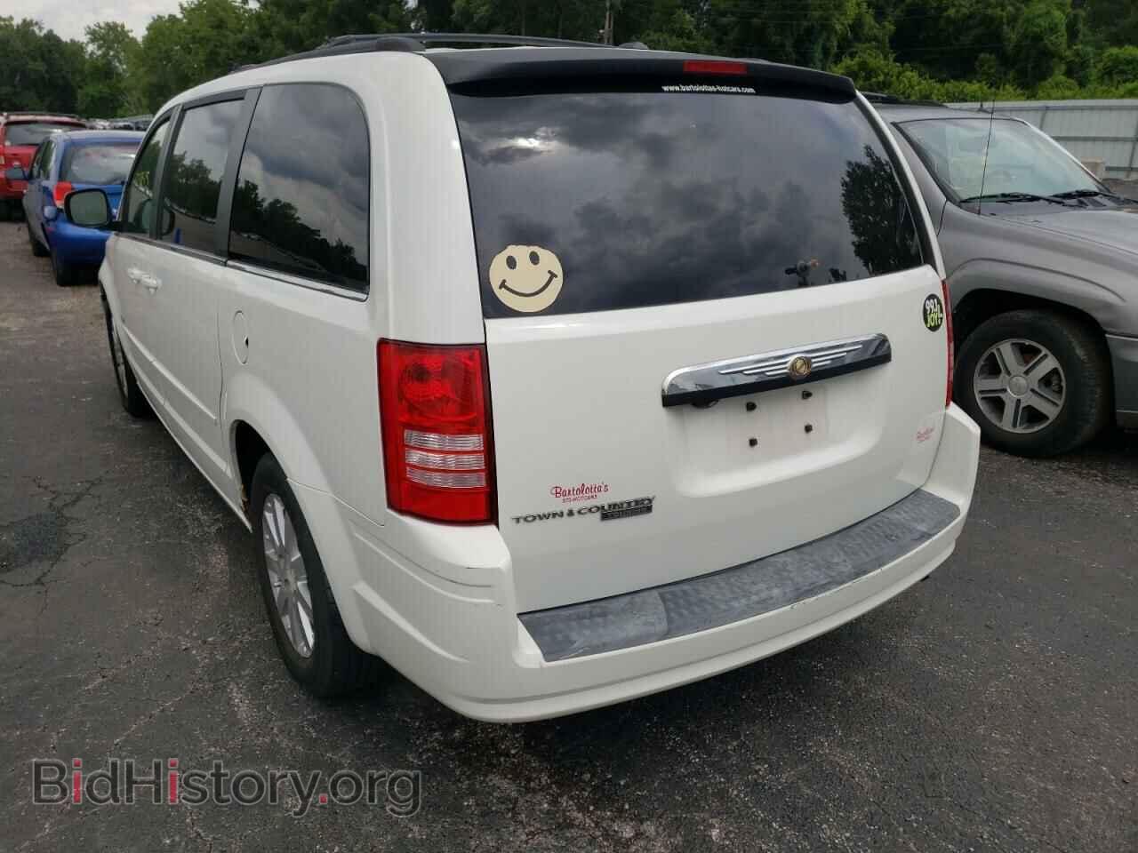 2008 CHRYSLER MINIVAN - VIN: 2A8HR54P48R843044 - Фото 3