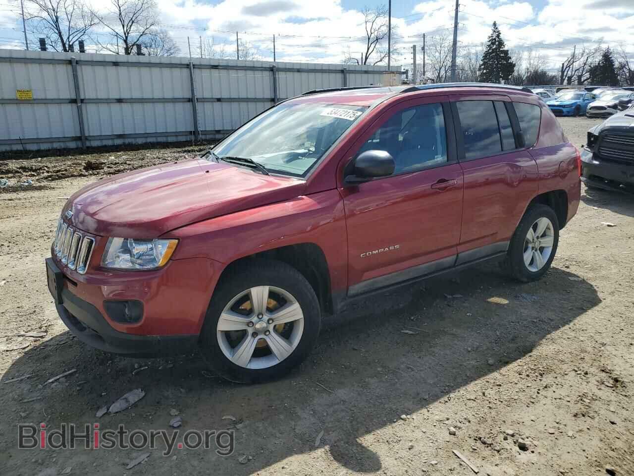 Photo 1J4NT4FA4BD137372 - JEEP COMPASS 2011